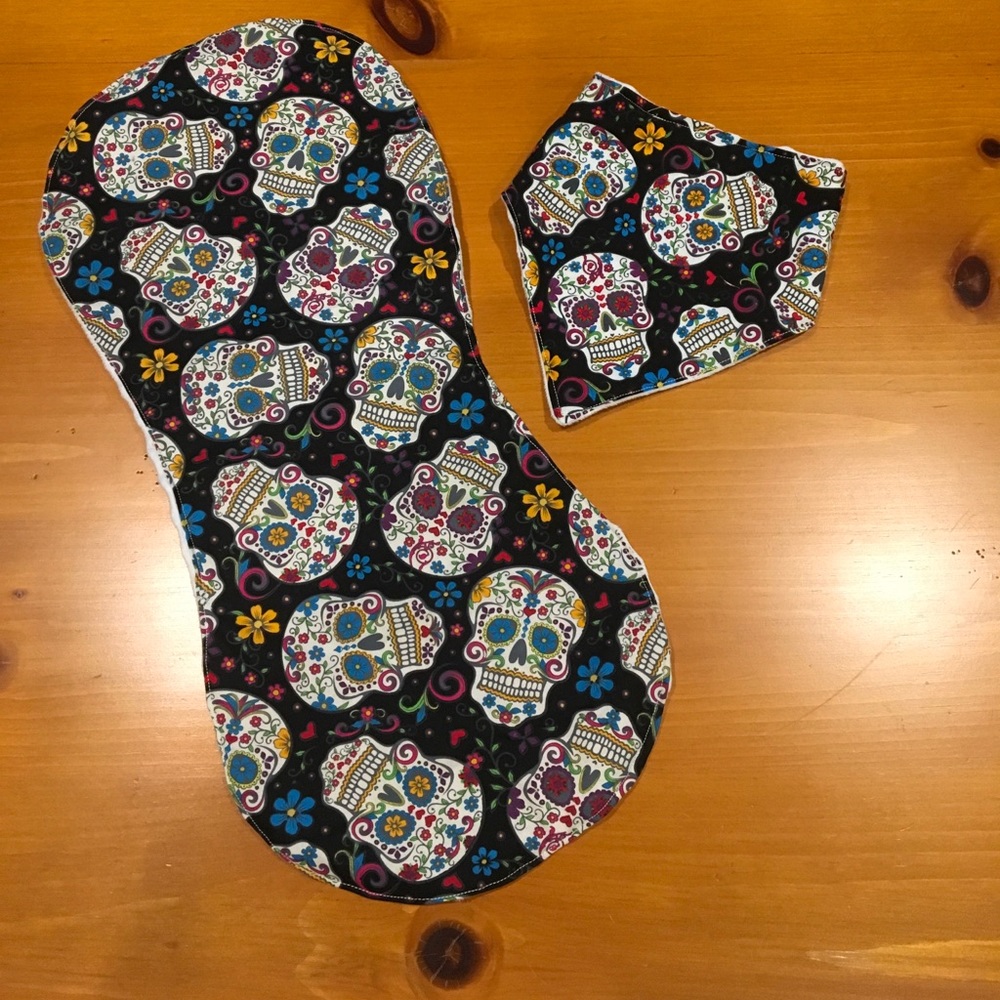 Sugar Skull Baby Burp Cloth/Bibdana gift Set - $14